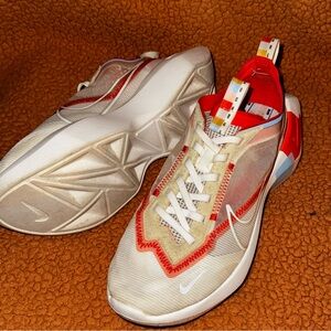 Nike Men's Red and White Sneakers